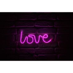 Néon mot LOVE rose à piles 15x36cm