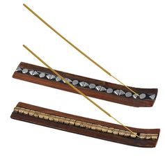 Porte encens avec ornements ethniques en métal 26cm