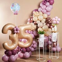 Ballons chiffres beige mat 35 ans et guirlande de ballons violet, parme et beige